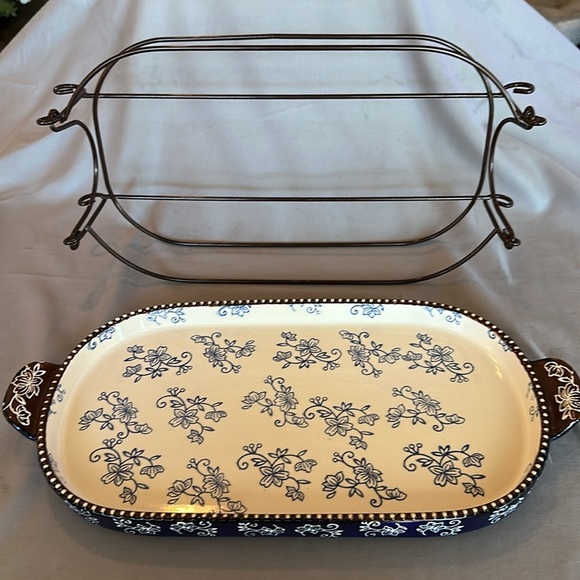 2 Piece Temptations Floral Lace Cobalt Blue 3.0 Qt Lid-It Serving Dish & Rack - Picture 2 of 8